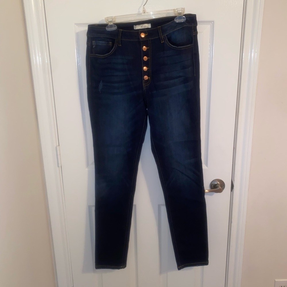 KanCan Dark wash Button fly skinny jeans, Size 13/30